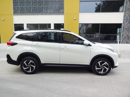 Zinj, Vehicles, Cars & Trucks , BHD 111,  Toyota Rush,  2022,  Automatic,  33 KM,  Excellent Condition 7 Seater Vehicle - Expat Leaving