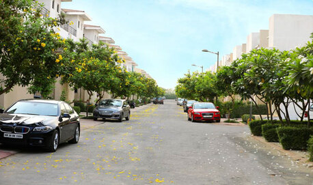 Lucknow, Apartments, Flats, Houses & Villas, Luxury Villas With Golf-Themed Living | Paramount Golf Foreste