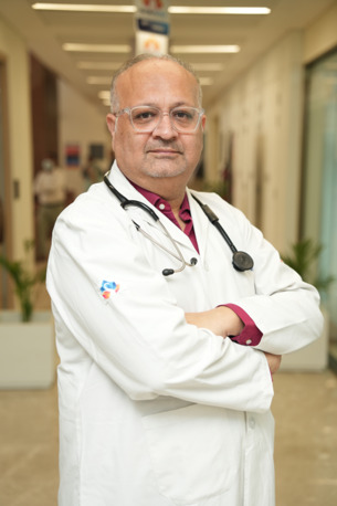 Greater Noida, Medical, Dr. Anil Thakwani - Cancer Specialist In Greater Noida