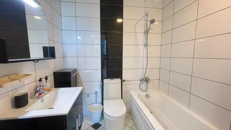 Manama, Real Estate For Sale, BHD 78000,  2 BR,  133 Sq. Meter,  Breath-taking 2br F/f Flat In Seef For Sale