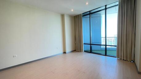 Manama, Real Estate For Sale, BHD 78000,  2 BR,  133 Sq. Meter,  Breath-taking 2br F/f Flat In Seef For Sale