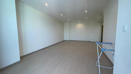 Manama, Real Estate For Sale, BHD 78000,  2 BR,  133 Sq. Meter,  Breath-taking 2br F/f Flat In Seef For Sale