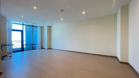 Manama, Real Estate For Sale, BHD 78000,  2 BR,  133 Sq. Meter,  Breath-taking 2br F/f Flat In Seef For Sale