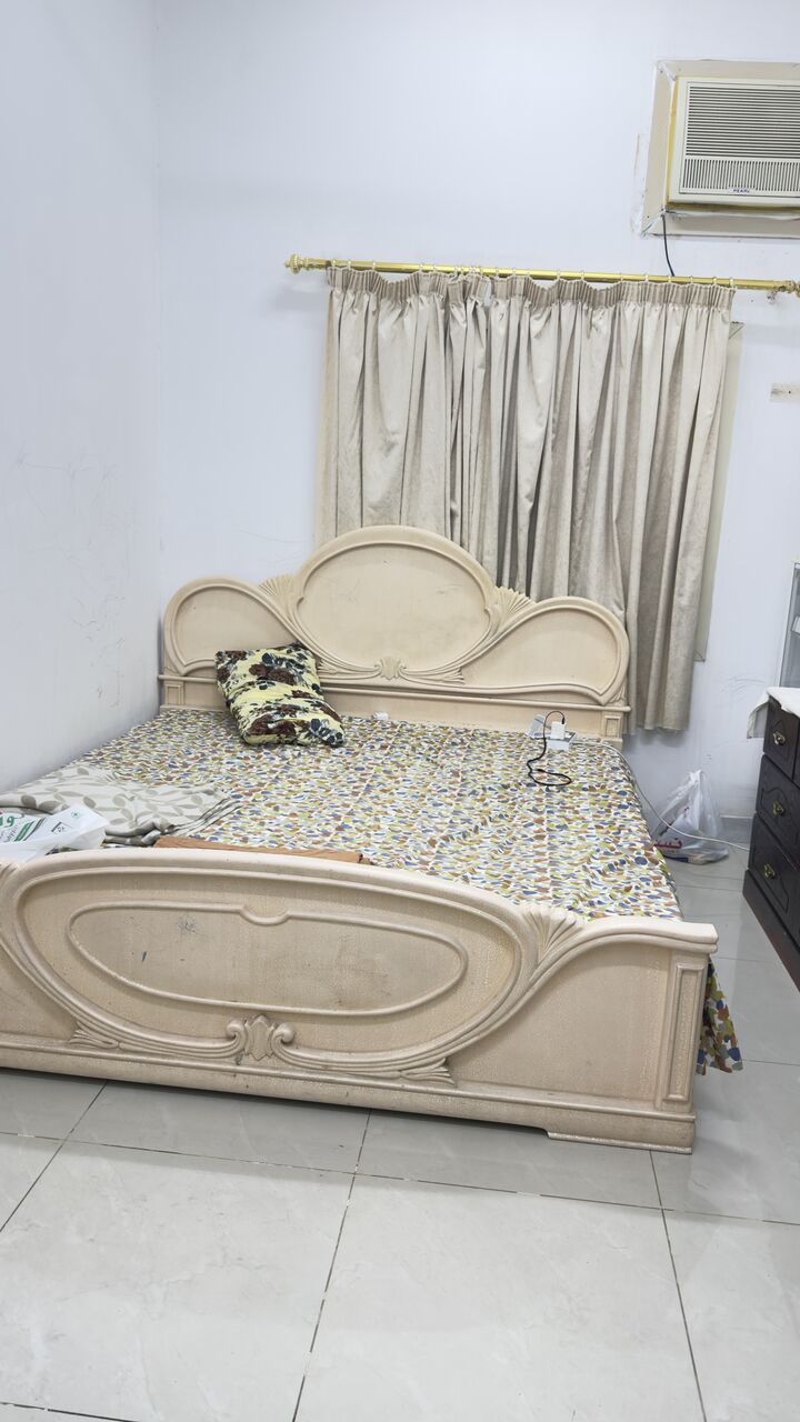Jidhafs, Apartments, Flats, Houses & Villas, BHD 100/month,  1 BR,  BHD 100 ROOM WITH ATTACHED BATHROOM
