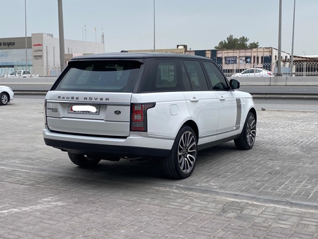 Manama, Vehicles, Cars & Trucks , BHD 6900,  Range Rover Vogue SE,  2014,  Automatic,  201450 KM,    (White)