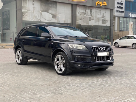 Manama, Vehicles, Cars & Trucks , BHD 2700,  Audi Q7,  2015,  Automatic,  155450 KM,   /  (Black)