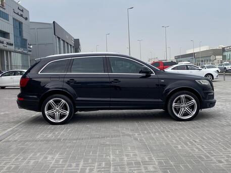 Manama, Vehicles, Cars & Trucks , BHD 2700,  Audi Q7,  2015,  Automatic,  155450 KM,   /  (Black)