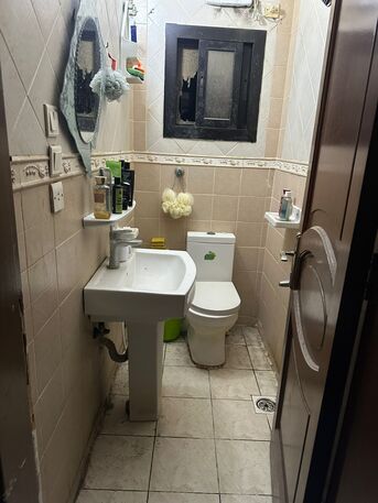 Al Nahda, Rooms for Rent, SAR 1000/month,  16 Sq. Meter,  Single Room For Rent &ndash; Semi Furnished IN 3bhk FLAT