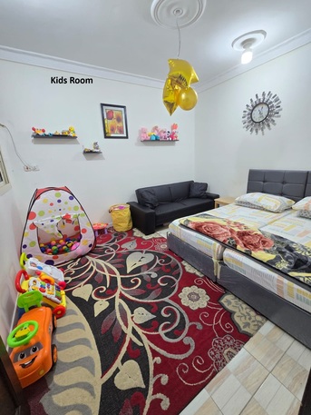 Al Aziziyah, Apartments, Flats, Houses & Villas, SAR 25000/year,  Furnished,  3 BR,  3 Rooms Flat Specious Luxury For Rent With Household Items Selling, Neat & Clean Building