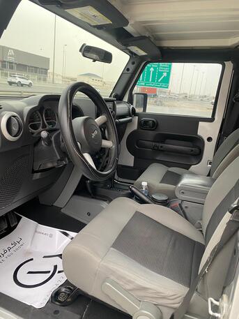 Manama, Vehicles, Cars & Trucks , BHD 3200,  Jeep Wrangler Sahara,  2010,  Automatic,  293300 KM,    (Silver)