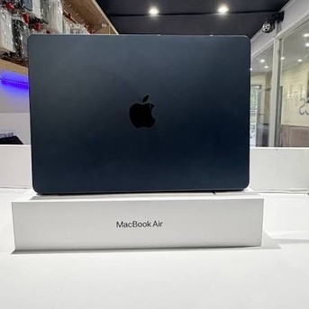 Hoora, Mobile Phones, BHD 410,  Apple Macbook Air M4 15 " New Just Activated 15 Days