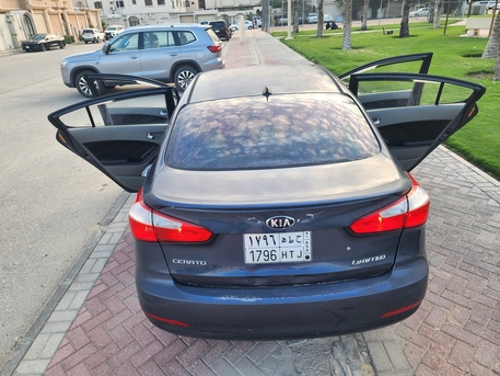 Dammam, Vehicles, Cars & Trucks , SAR 22500,  Kia Cerato,  2015,  Automatic,  281000 KM,