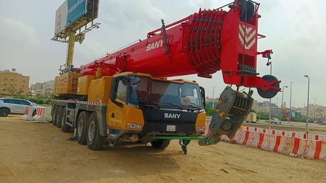 Makkah, Logistics, Mobile Cranes (Include 200ton 300ton 100ton 50ton 30ton) All Latest Models