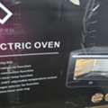 SAR 200,  Electric Baking Oven 45L 2kw