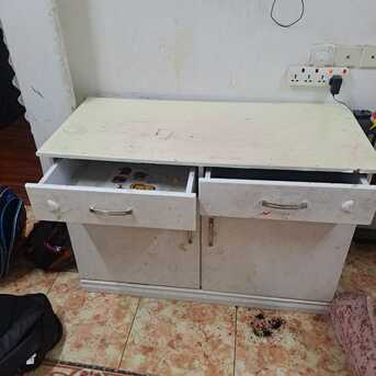 Al Malaz, Furniture, SAR 50,  Table Chest Drawer