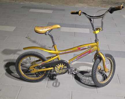 Jubail, Household Items, SAR 350,  Kids Bicycle For Sale Stylish Golden Colour