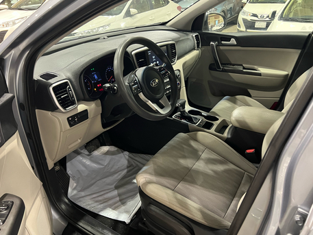 Riyadh, Vehicles, Cars & Trucks , SAR 61000,  Kia Sportage,  2022,  Automatic,  133 KM,     1.6L All Original Condition