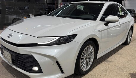 Riyadh, Vehicles, Cars & Trucks , SAR 97500,  TOYOTA  CAMRY  HYBRID,  2025,  Automatic,  85000 KM,  HEV - E. PLUS -FULL OPTION 7