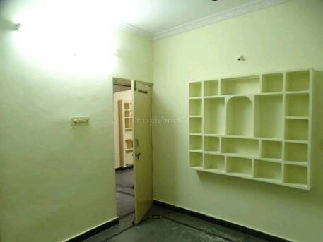 Hyderabad, Apartments, Flats, Houses & Villas, INR 10000/month,  2 BR,  720 Sq. Feet,  For Rent Family Flat Habeeb Nagar Nampally 2nd Floor Flat 102 (No Lift)