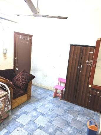 Al Murabba, Bedspace For Rent, SAR 1000/month,  Fully Furnished Big Single Room For Rent With Home Gym Treadmill Near Bus Stop