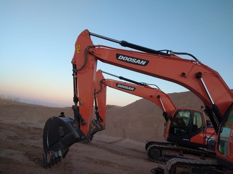 Dammam, Construction, Brand New Heavy Equipment Rental With Operator (SP SP LICENSE) Available All Over Saudia