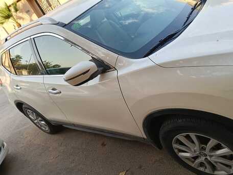 Riyadh, Vehicles, Cars & Trucks , SAR 42000,  Nissan X-Trail,  2018,  Automatic,  140000 KM,