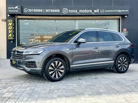Manama, Vehicles, Cars & Trucks , BHD 16000,  Volkswagen Touareg,  2021,  Automatic,  20000 KM,   V6 Atmosphere