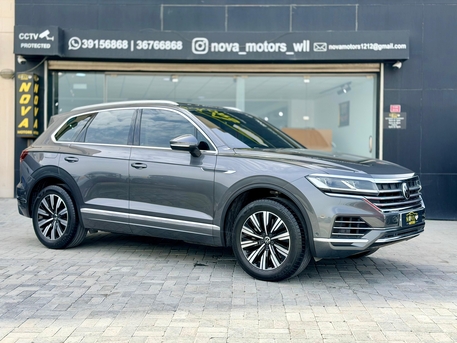 Manama, Vehicles, Cars & Trucks , BHD 16000,  Volkswagen Touareg,  2021,  Automatic,  20000 KM,   V6 Atmosphere