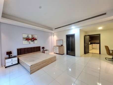 Amwaj Islands, Apartments, Flats, Houses & Villas, BHD 360/month,  Furnished,  2 BR,  140 Sq. Meter,  Delightful 2 BR FF Apartment With Balcony & WIFI