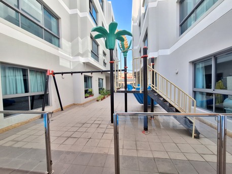 Juffair, Apartments, Flats, Houses & Villas, BHD 350/month,  Furnished,  2 BR,  125 Sq. Meter,  Bright | Spacious | Balcony | Internet & H/k Services | With CPR Address | Near Us Navy B