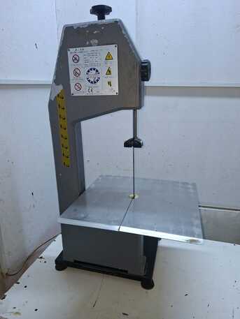 Sanad, Appliances, BHD 260,  Frozen Fish Cutting Machine
