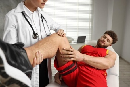 Manchester, Medical, Knee Specialist Cheshire | Knee Pain & Injury Treatment