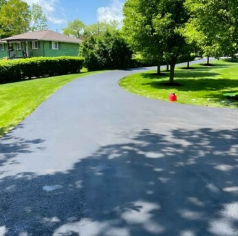 New York, Construction, Professional Blacktop Driveway Installation In Pittsburgh For Durable Residential Paving S