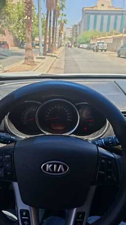Al Hindawiya, Vehicles, Cars & Trucks , SAR 22000,  Kia Sorento,  2010,  Automatic,  276905 KM,    V6 &ndash; White &ndash; Good Condition | كيا سورينتو  فل 6 سلندر