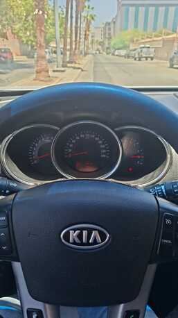 Al Hindawiya, Vehicles, Cars & Trucks , SAR 22000,  Kia Sorento,  2010,  Automatic,  276905 KM,    V6 &ndash; White &ndash; Good Condition | كيا سورينتو  فل 6 سلندر