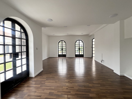 Janabiya, Villas, BHD 700,  350 Sq. Meter,  3BR Compound Villa | Maid&rsquo;s Room | Easy Access To Causeway