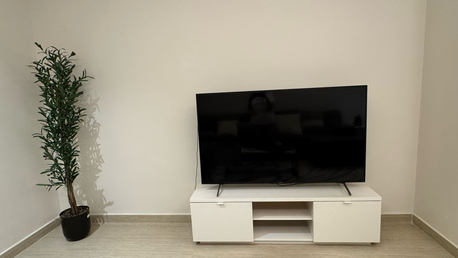 Al Sulaymaniyyah, Furniture, SAR 300,  TV Bench Ikea White