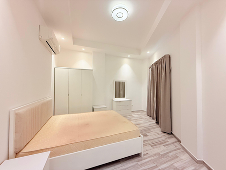 Juffair, Apartments, Flats, Houses & Villas, BHD 300/month,  2 BR,  2 Bhk Fully Furnished Apartment