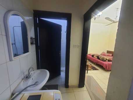 Al Sharafiyah, Apartments, Flats, Houses & Villas, SAR 2000/month,  2 BR,  Furnished Family Flat For Rent