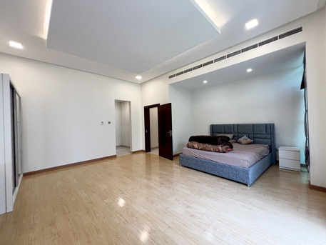 Saar, Villas, BHD 900,  Furnished,  320 Sq. Meter,  4BR Villa | Private Pool & Balcony | Maid Room