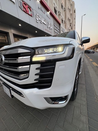 Jeddah, Vehicles, Cars & Trucks , SAR 385000,  TOYOTA  Landcruiser VXR Top Line 2025 MODEL,  2025,  Automatic,  15000 KM,
