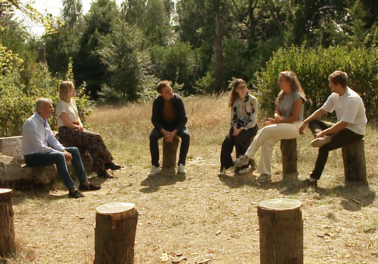 Brussels, Counseling, Groepsbegeleiding Teams & Coaching In De Natuur | Moyomi Coaching