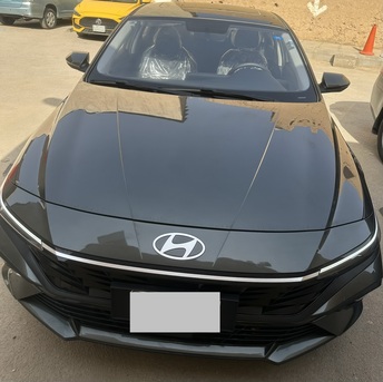 Riyadh, Vehicles, Cars & Trucks , SAR 65000,  Hyundai Elantra,  2025,  Automatic,  500 KM,  Hyundai Elentra, 1.5 GLX, , PUSH START & SUNROOF, Only 50 KMS, Just Like Brand New
