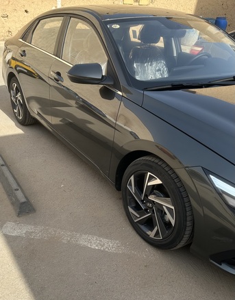 Riyadh, Vehicles, Cars & Trucks , SAR 65000,  Hyundai Elantra,  2025,  Automatic,  500 KM,  Hyundai Elentra, 1.5 GLX, , PUSH START & SUNROOF, Only 50 KMS, Just Like Brand New