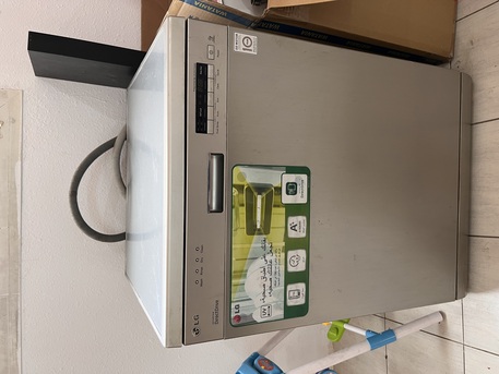 Al Wizarat, Household Items, SAR 999,  LG Dishwasher, Water Dispenser And Few Household Items