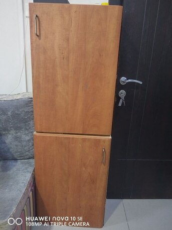 Salmaniya, Furniture, BHD 30,  House Hold Items For Sale - Sofa Set, Table Small Size Cupboard