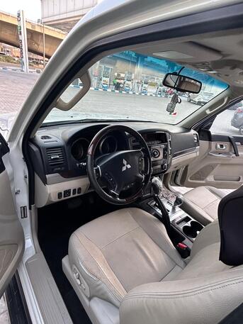 Riyadh, Vehicles, Cars & Trucks , SAR 55000,  Mitsubishi Pajero,  2018,  Automatic,  138000 KM,   4x4, , ,138000 FULL OPTION WITH SUNROOF