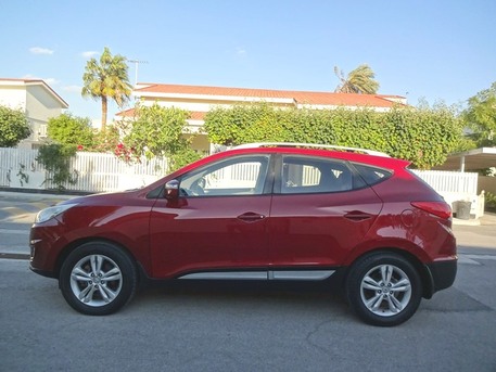 Umm Al Hassam, Vehicles, Cars & Trucks , BHD 2700,  Hyundai Tucson,  2013,  Automatic,  151000 KM,  Panoramic Roof # Maintained Good