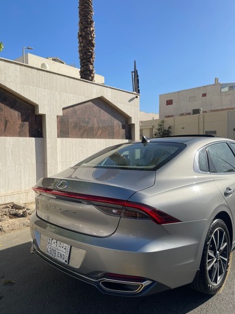 Jeddah, Vehicles, Cars & Trucks , SAR 62000,  Hyundai Azera,  2021,  Automatic,  200 KM,  For Sale   Excellent Condition