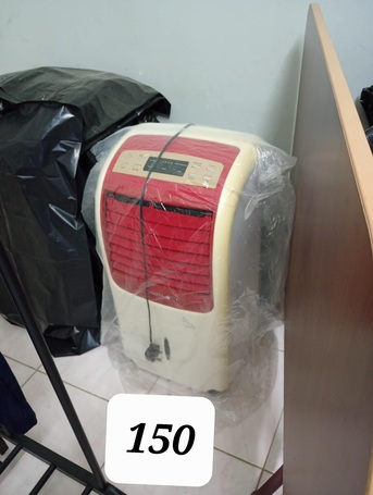 Riyadh, Household Items, SAR 700,  House Hold Items AC Fridge Sofa For Sale